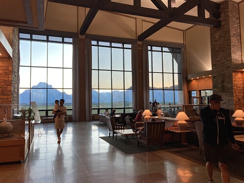 Jackson Lake Lodge lounge